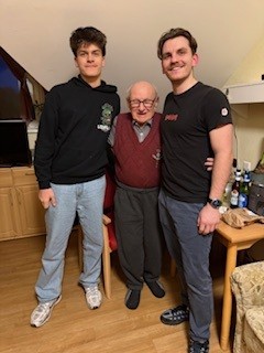 Werner mit Urenkeln Arvid und Julius